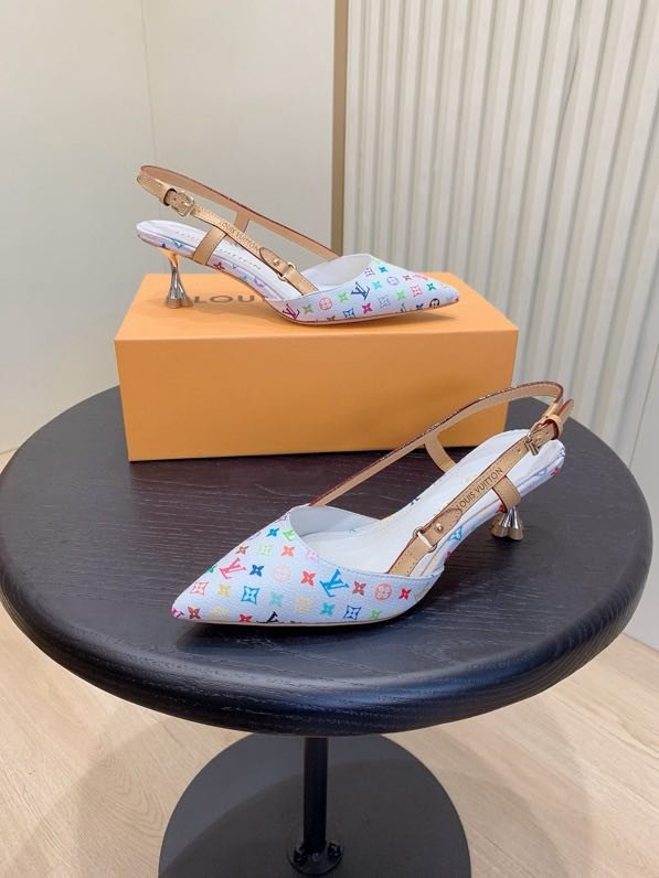 Босоножки фото 2