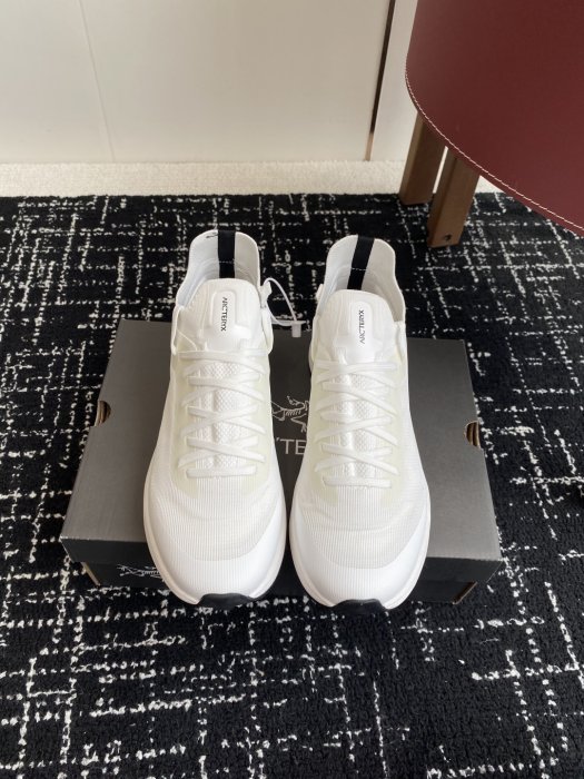 Кроссовки ARC'TERYX Konseal