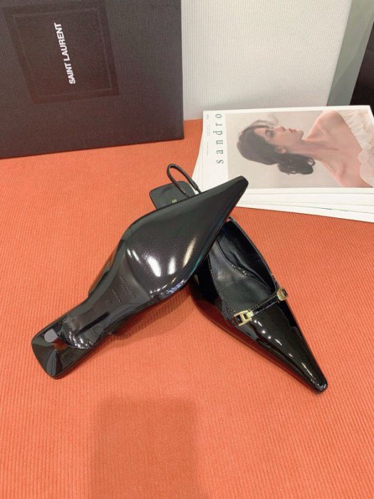 Босоножки фото 6