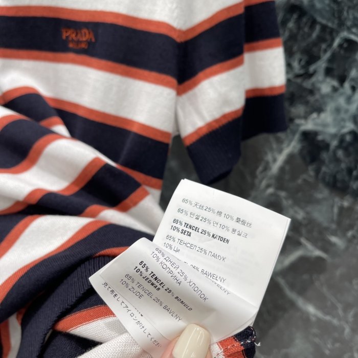 T-shirt women's фото 8