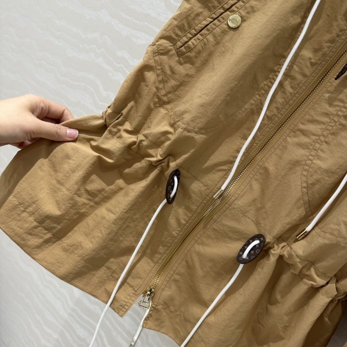 Куртка жіноча фото 6