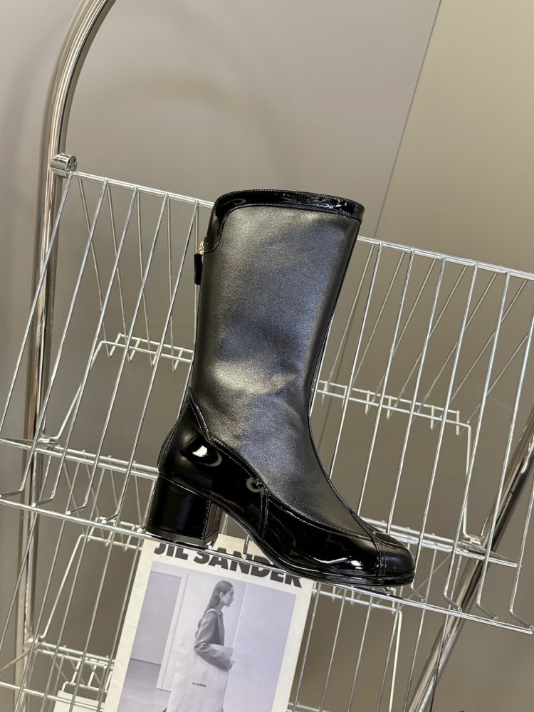 Сапоги женские