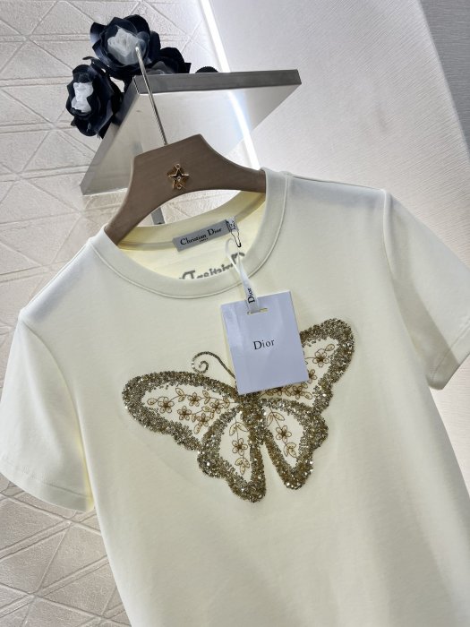 Футболка жіноча фото 3