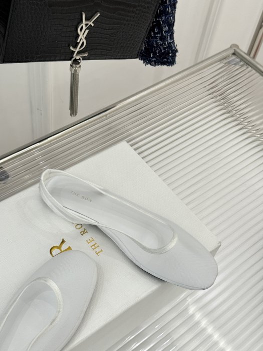 Босоножки фото 5