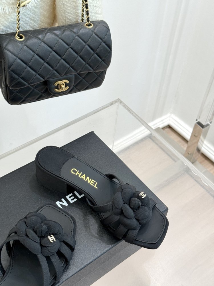 Босоніжки фото 5