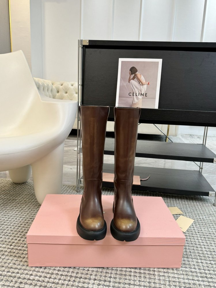 Сапоги женские