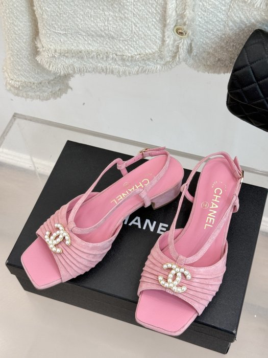 Босоножки фото 2