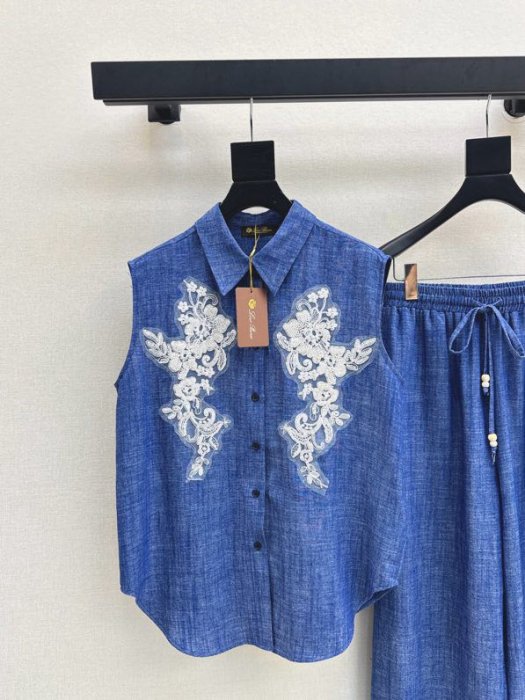 Костюм жіночий фото 4