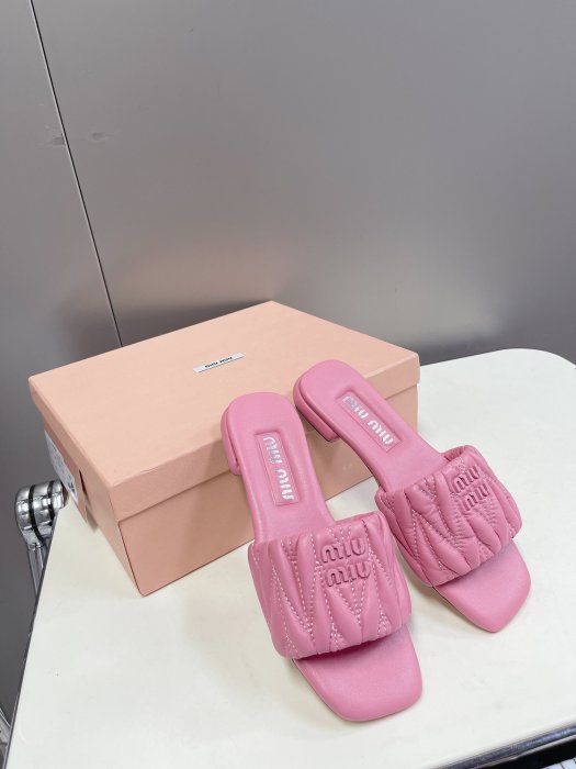 Шлепанцы фото 4