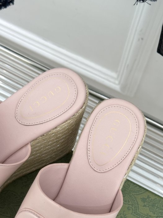 Босоножки фото 8