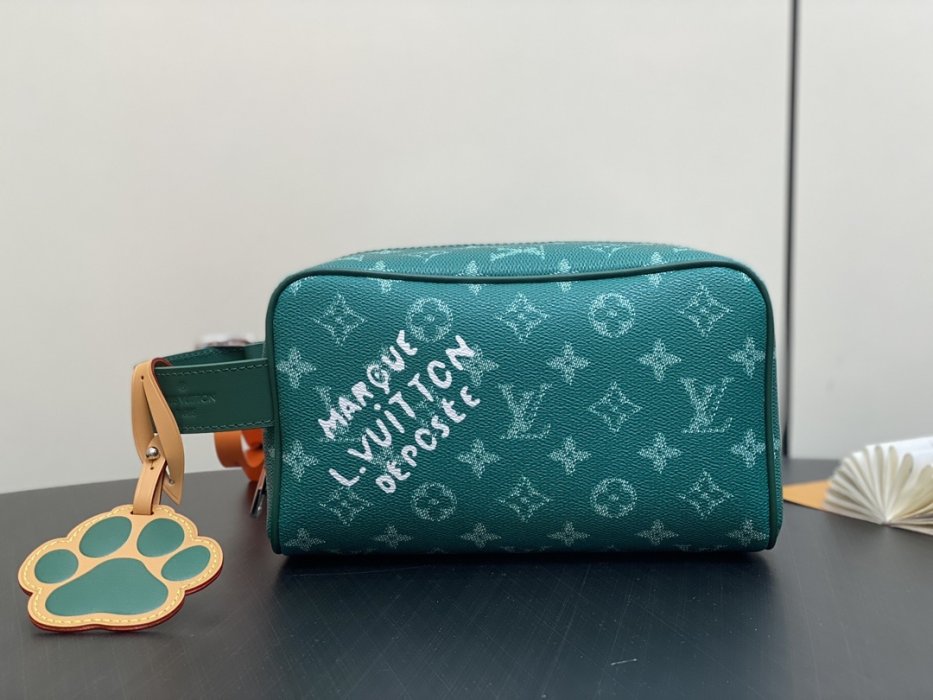 Сумка Locker Dopp Kit 23 см