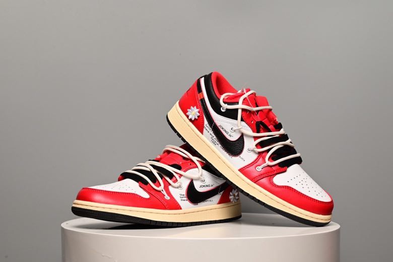 Sneakers Air Jordan 1 Low фото 2