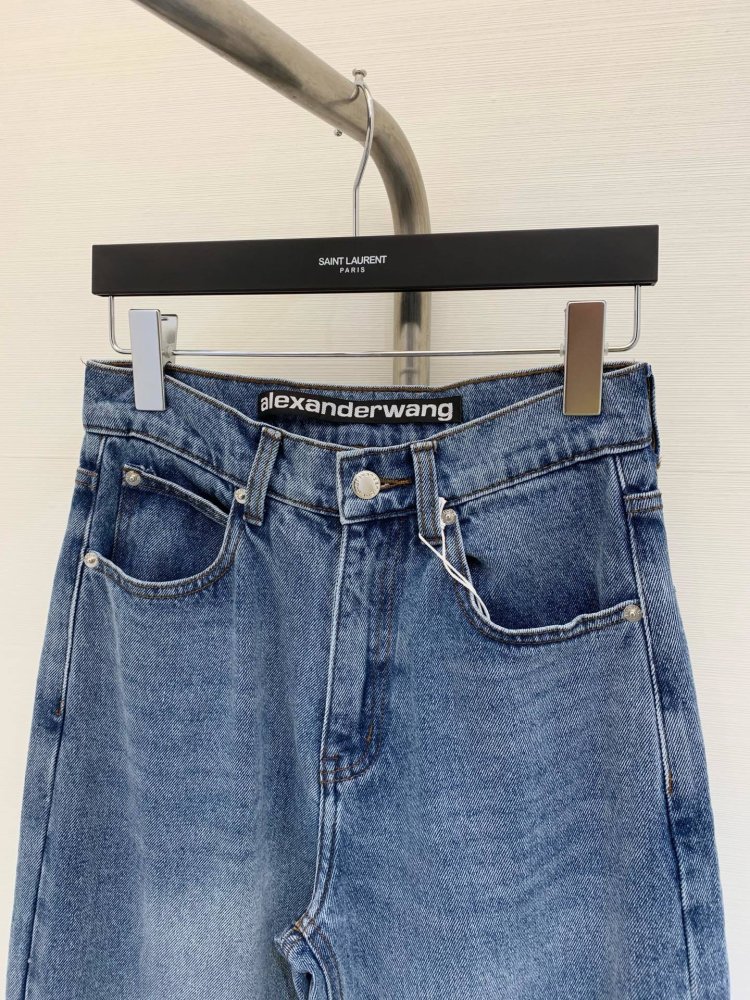 Джинсы женские фото 3