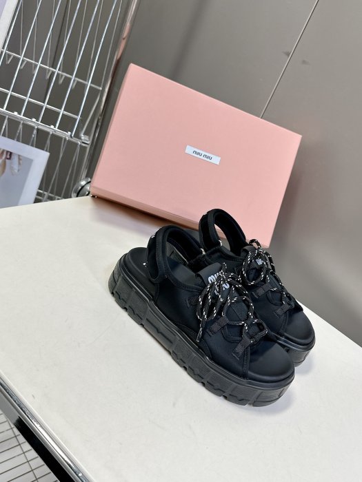 Сандалии женские фото 2