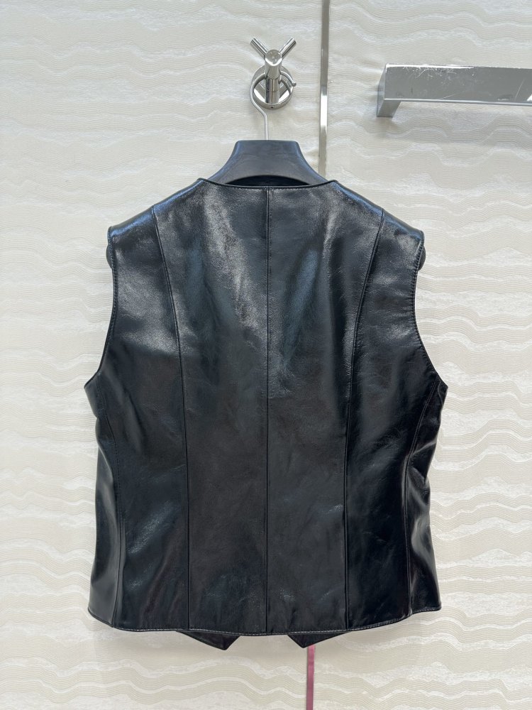Vest leather female фото 9