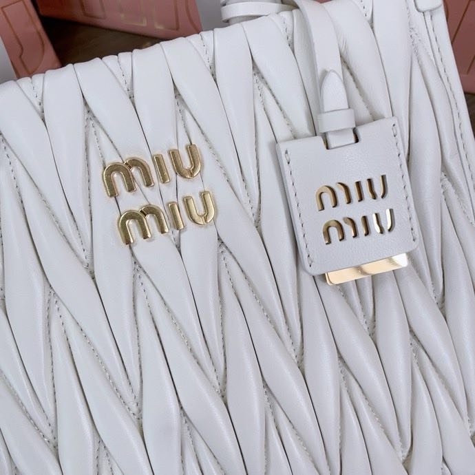 Сумка женская Matelasse 5BG263 24 см фото 8