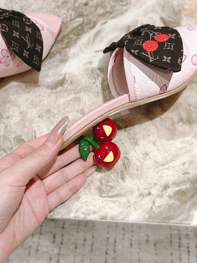 Босоножки фото 8