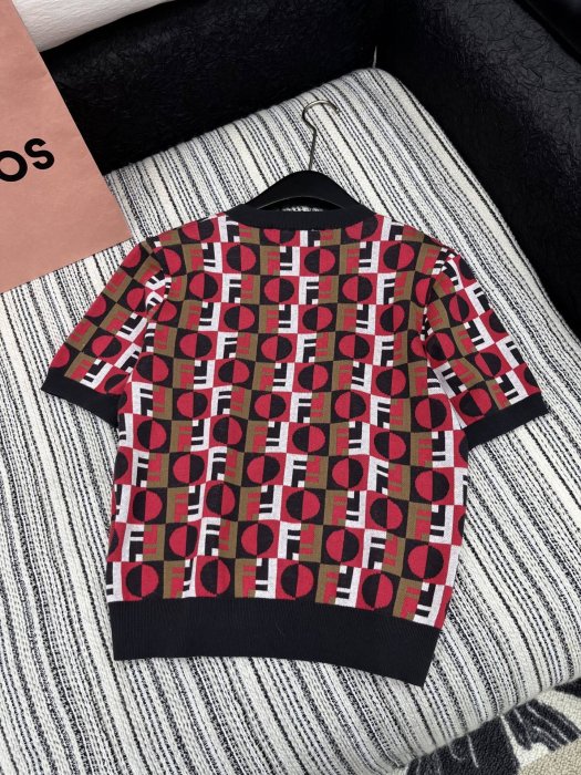 Футболка женская фото 6