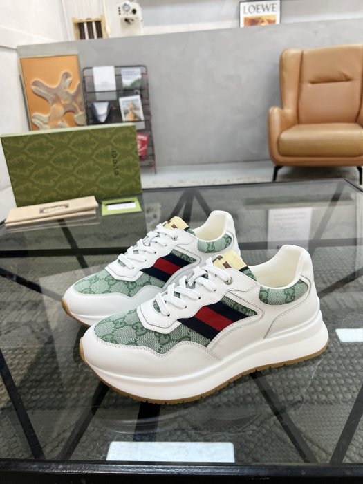 Кроссовки мужские