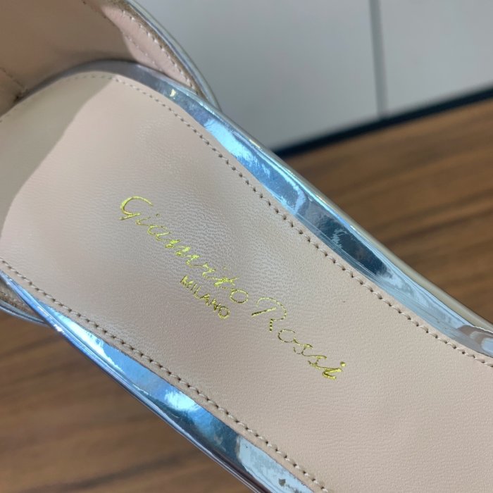 Босоножки фото 9