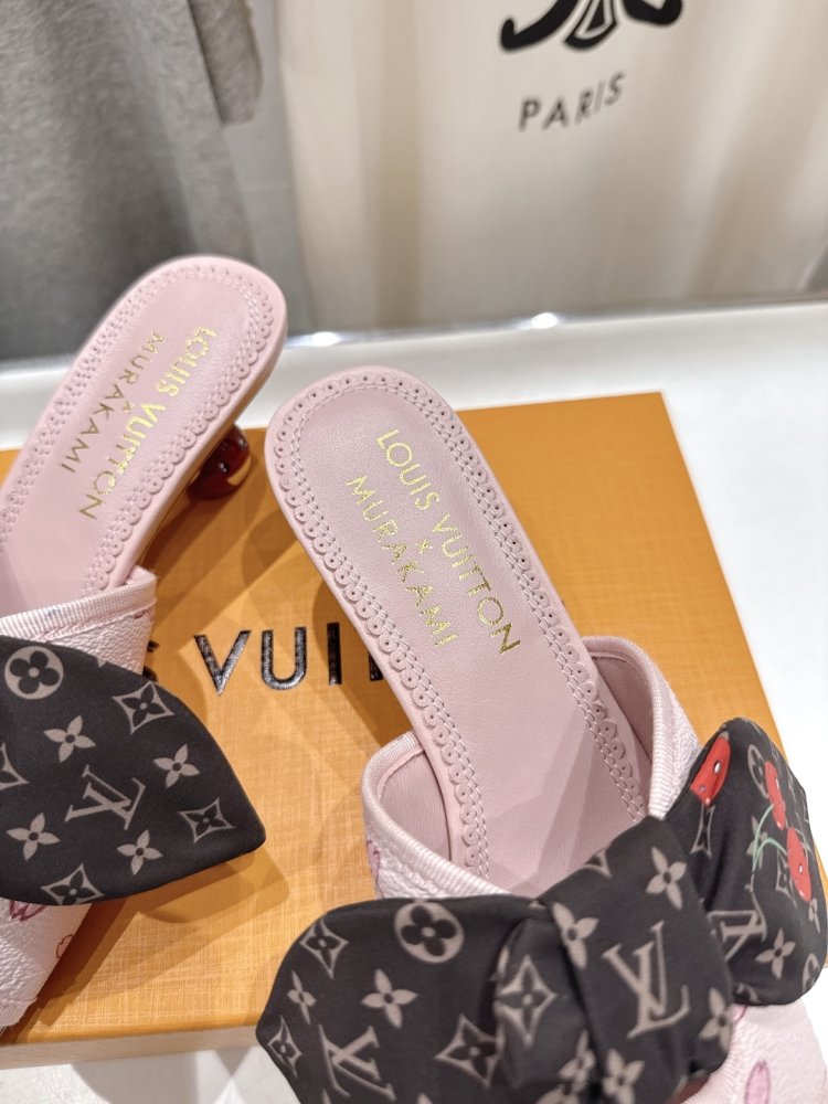 Босоножки фото 6