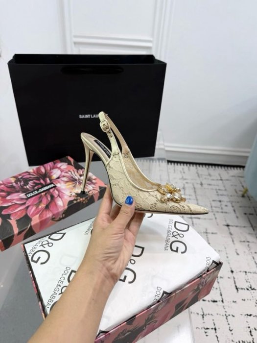 Sandals on high heel фото 7