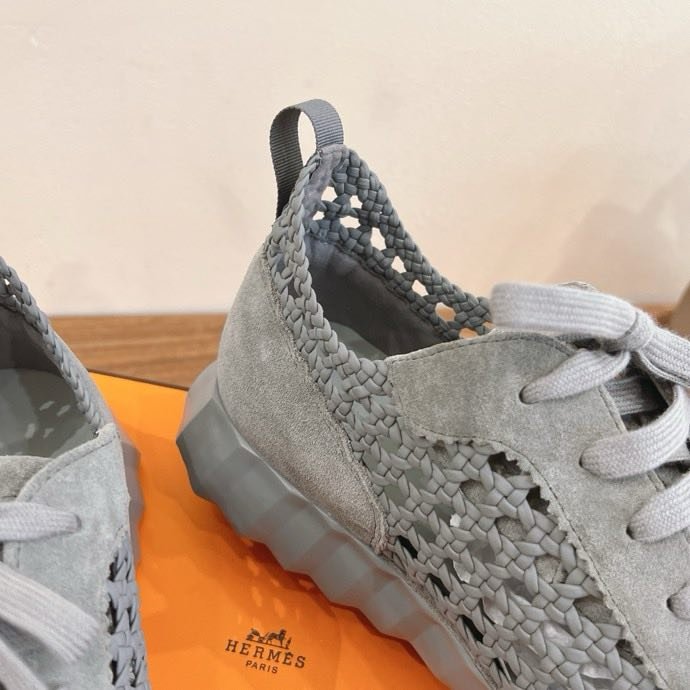 Кросівки фото 5