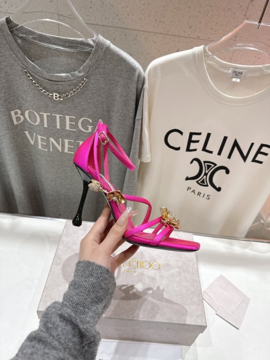 Босоножки фото 5