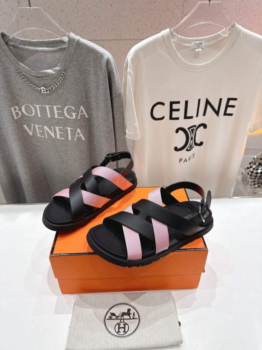 Сандалі жіночі фото 3