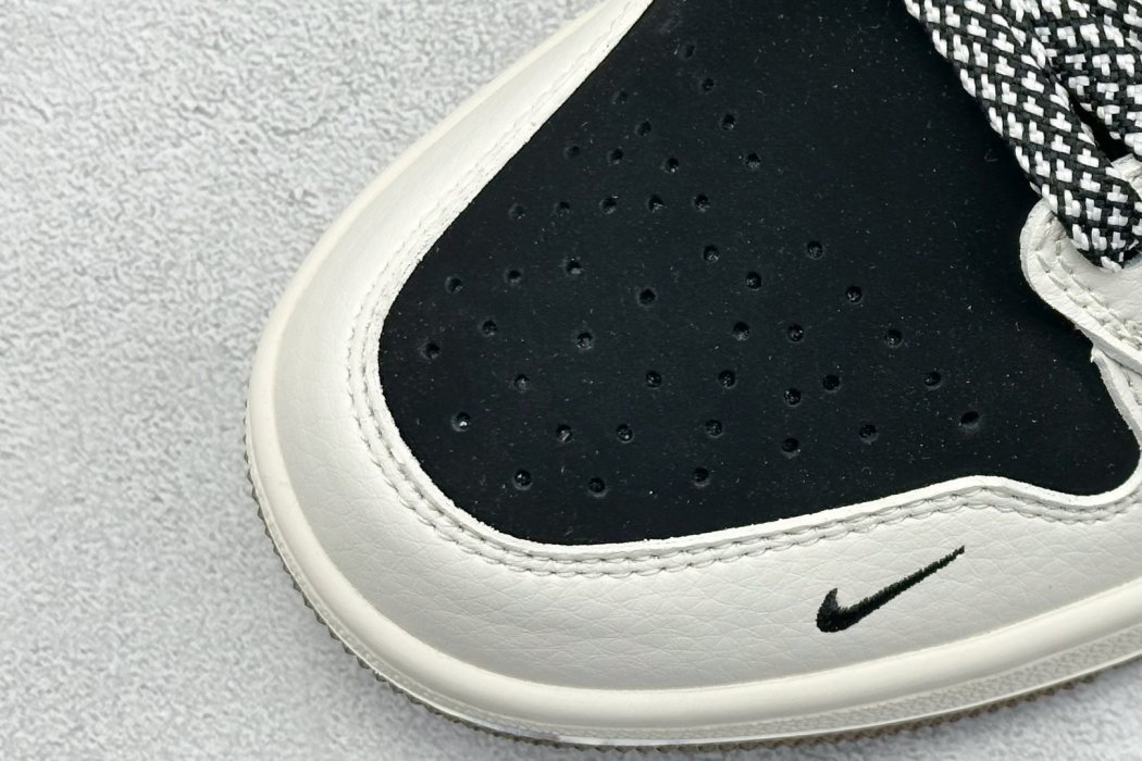 Кроссовки Air Jordan 1 Retro Low x Supreme фото 7