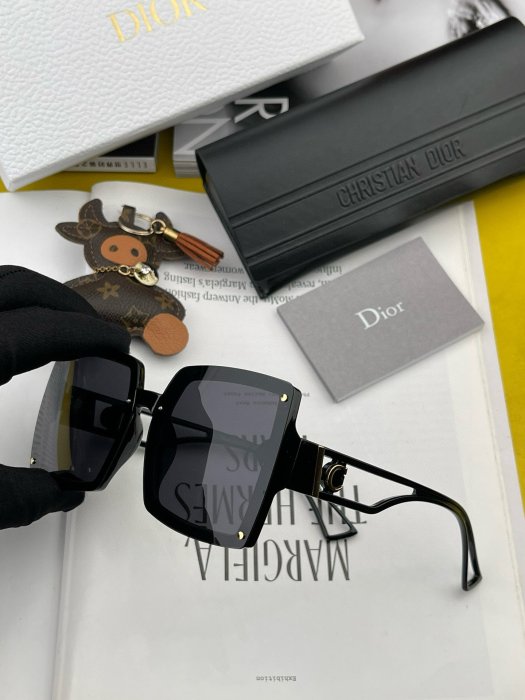 Очки солнцезащитные CD8880 фото 4