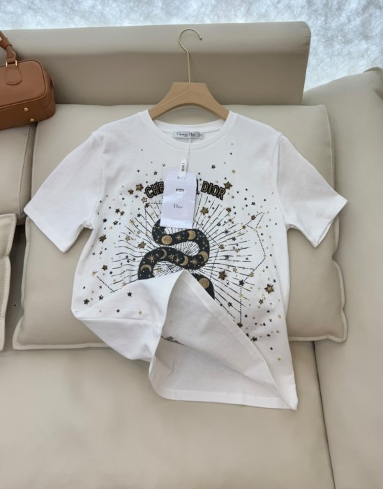 T-shirt women's фото 4