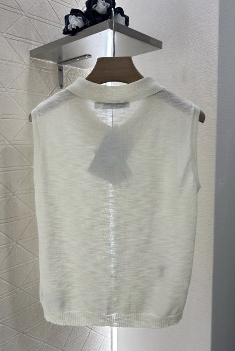 Футболка жіноча фото 2