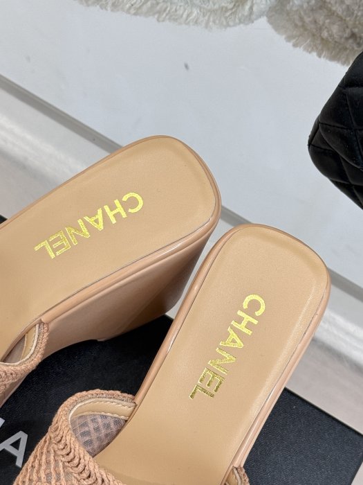 Босоножки фото 8