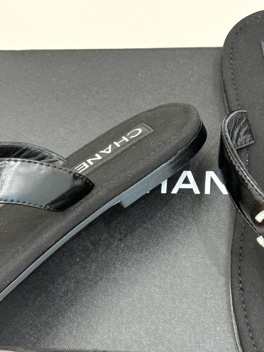 Шлепанцы фото 6