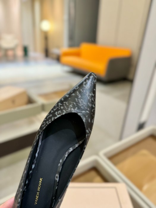 Туфлі жіночі фото 9