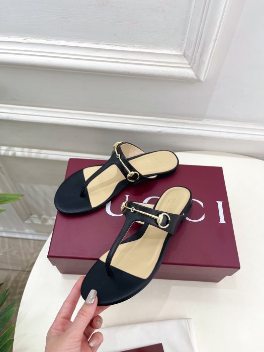 Босоножки фото 3