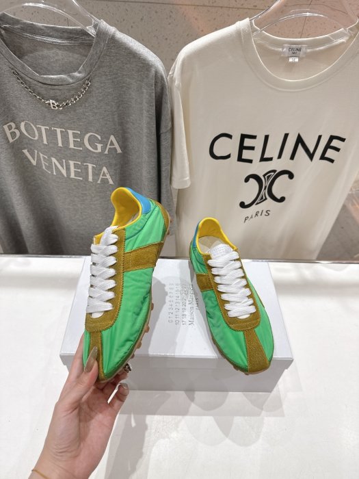 Кросівки фото 4