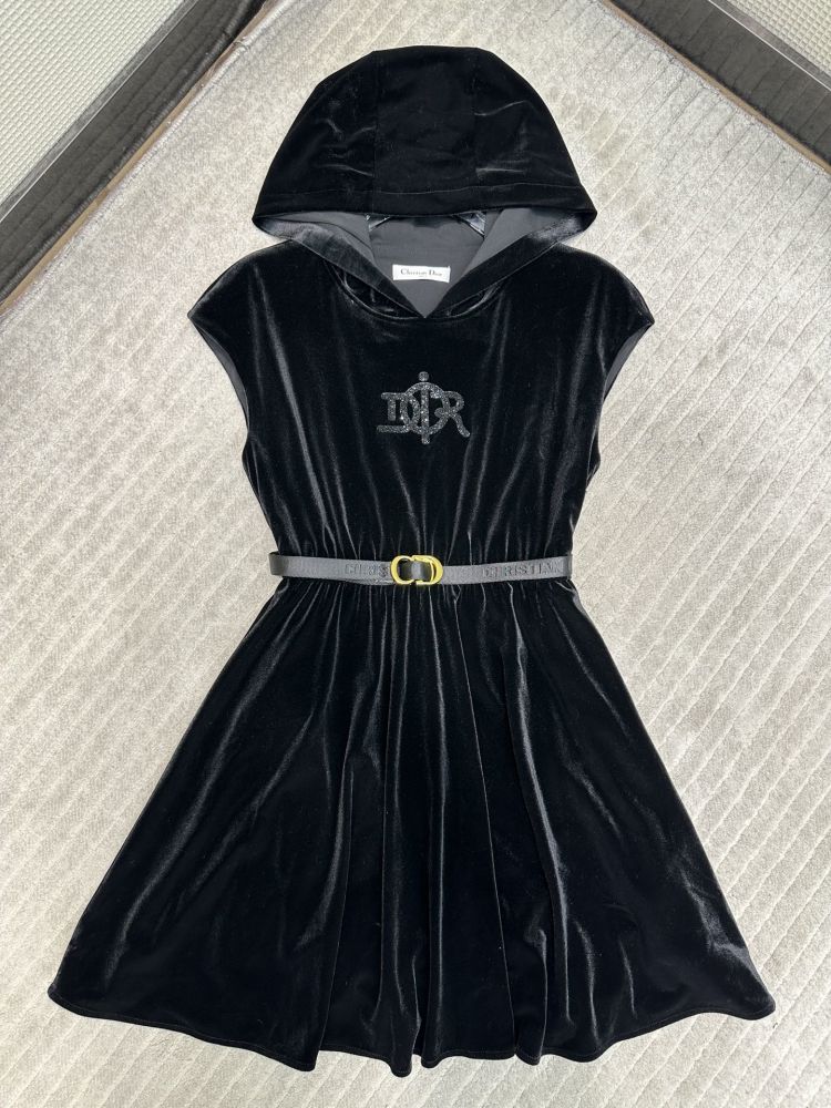 Velvet dress from hood