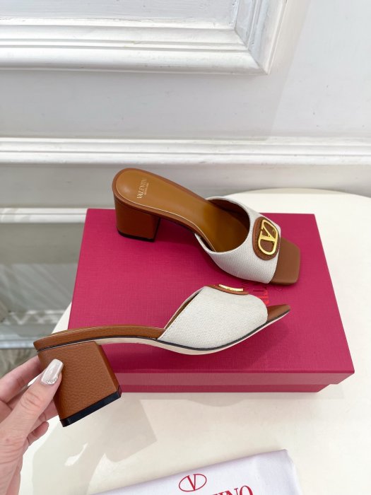 Босоножки фото 4