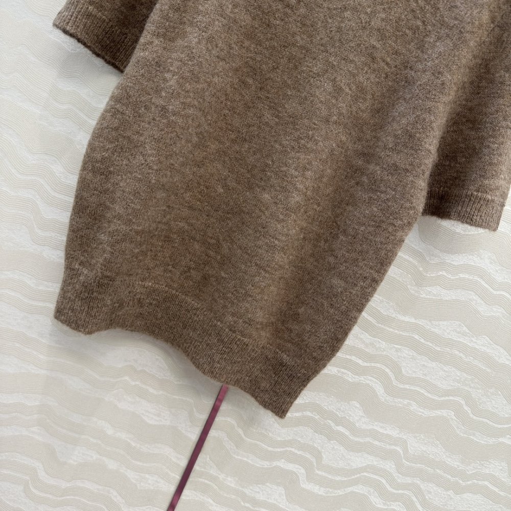 T-shirt women's фото 5