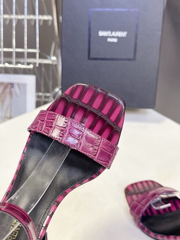 Босоножки фото 8