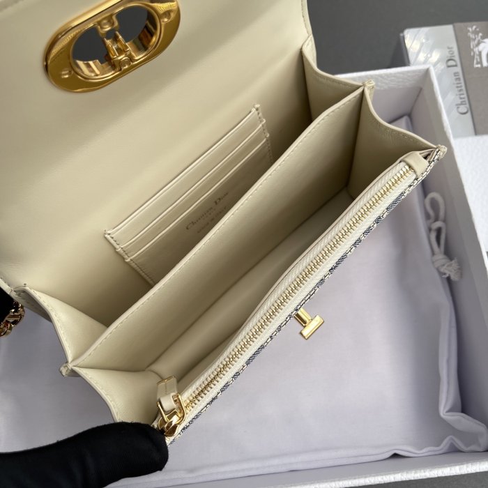 Сумка Miss Caro 18 см фото 8