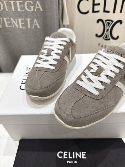 Кроссовки фото 7