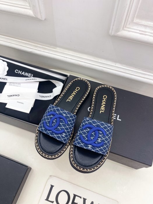 Шлепанцы женские фото 5