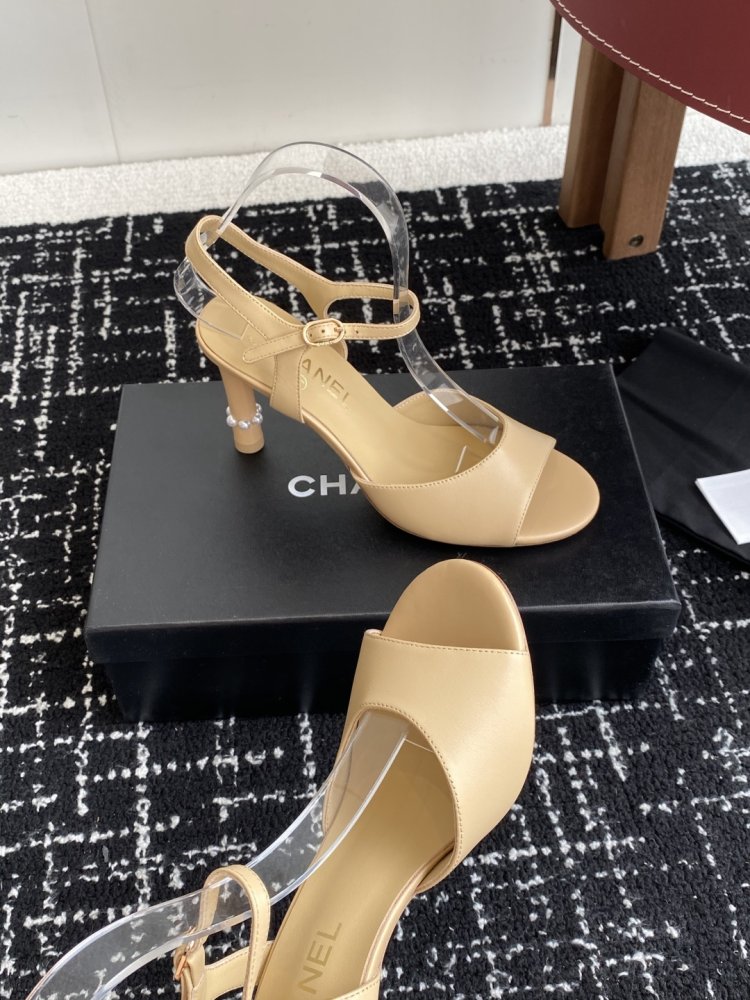 Босоножки фото 7