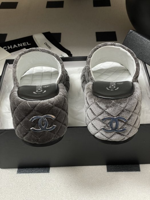 Босоножки фото 9