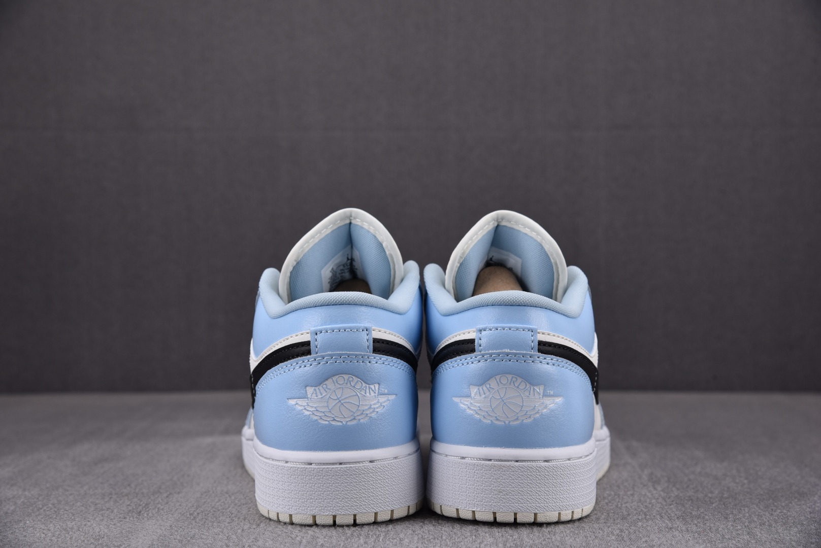 Кросівки Air Jordan 1 Low Ice Blue фото 5