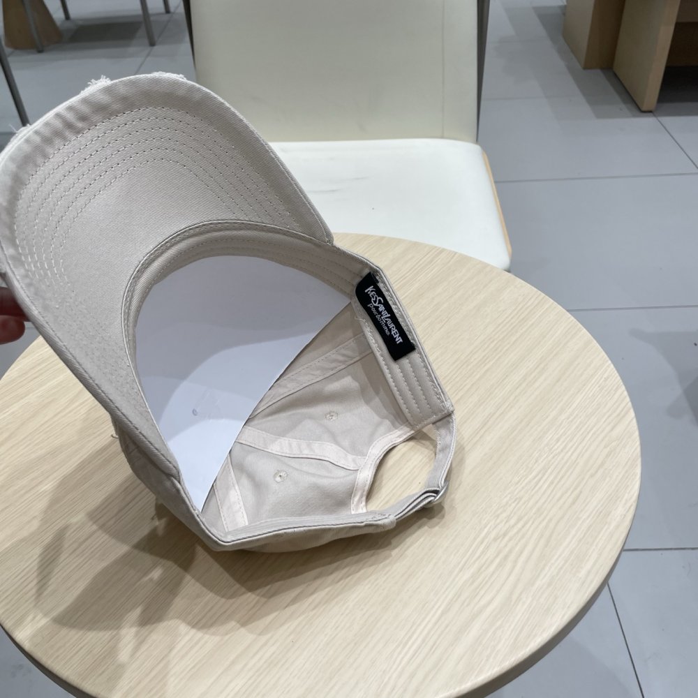 Кепка фото 9