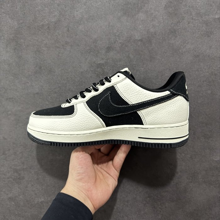 Кроссовки Nike Air Force 1 Low 07 фото 2